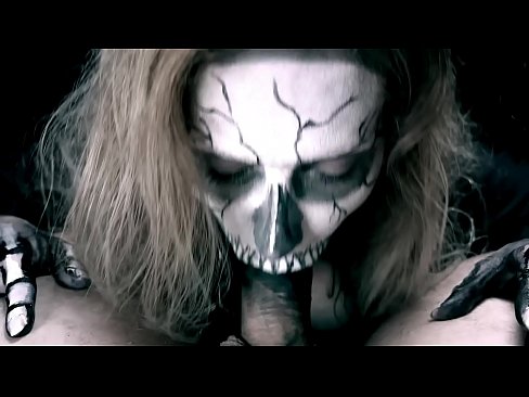 ❤️ Demon nga babaye nga nagsuso sa manok uban sa iyang itom nga baba ug gilamoy cum. sluts sa amon ceb.ttsex.ru ﹏